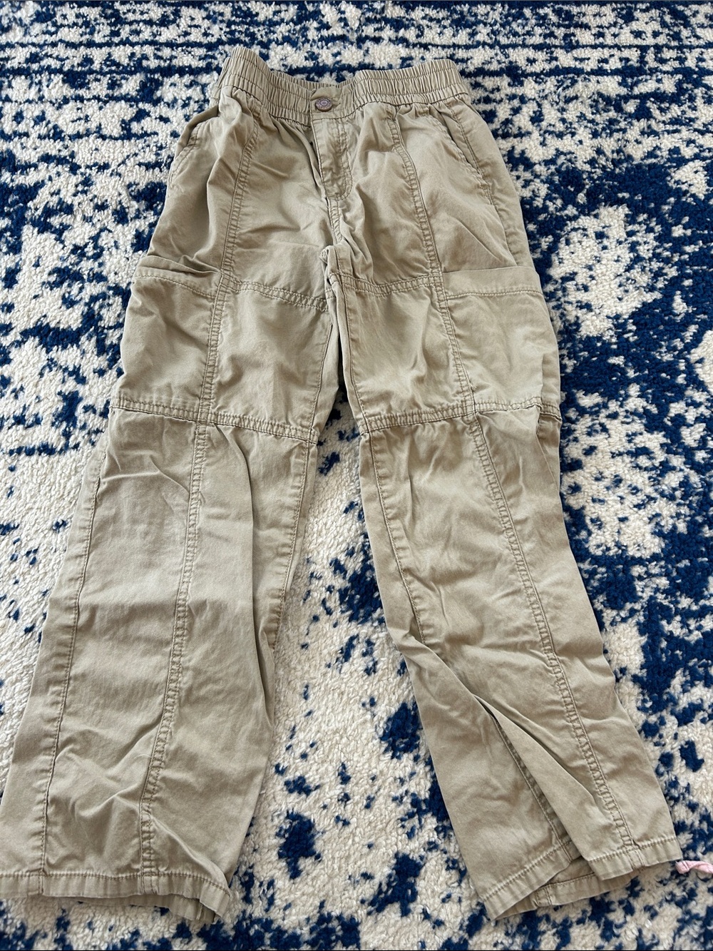 GAP Kids Cargo Pants in Khaki